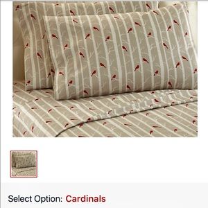 Super comfy Micro Flannel Queen sheet set. Nwt